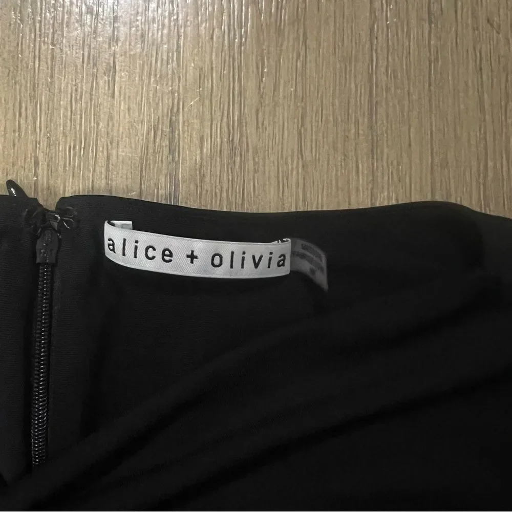 Alice + Olivia Amelie Twist Tie Top in Black Size Medium - Picture 6 of 10